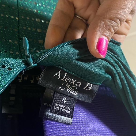 Alexa B Nite green sparkle long dress size 4 - Picture 9 of 9